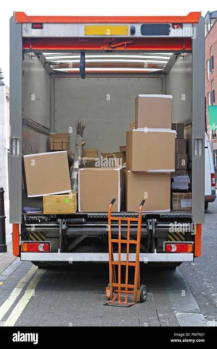 Full truck rental fleet